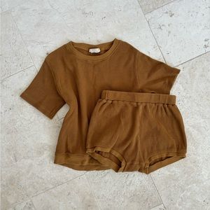 Girls Summer and storm mustard yellow waffle knit shorts set size 5yr